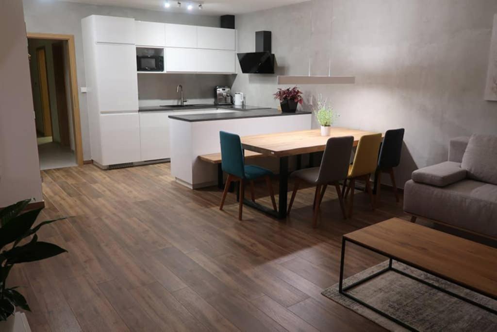 Veritas House Mikulov Εξωτερικό φωτογραφία