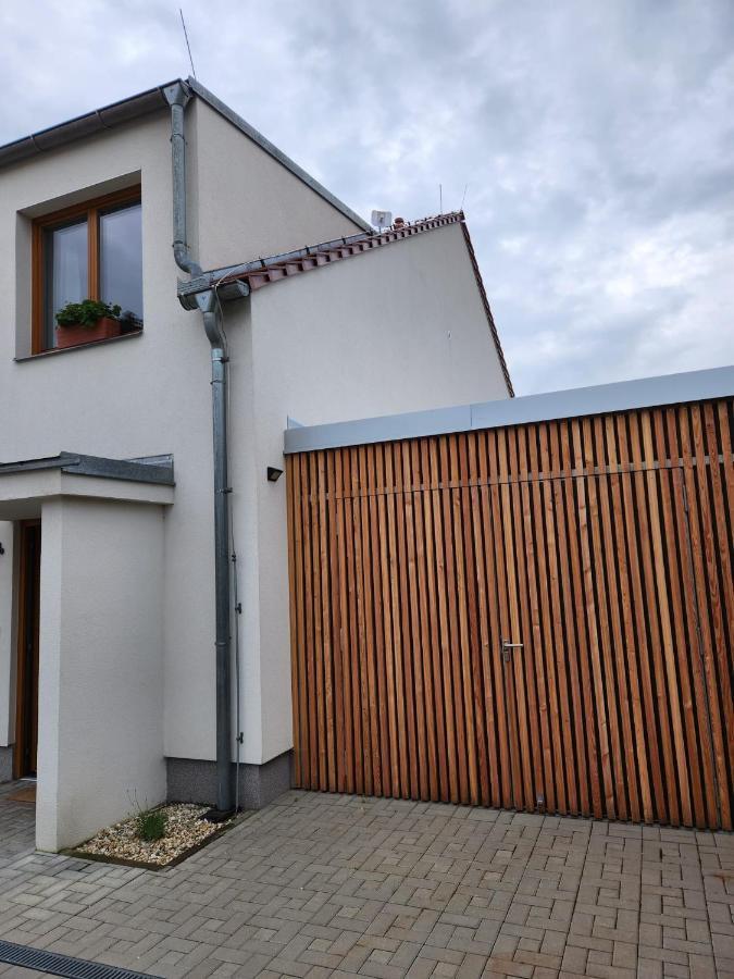 Veritas House Mikulov Εξωτερικό φωτογραφία